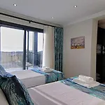 Gold 6 Villa