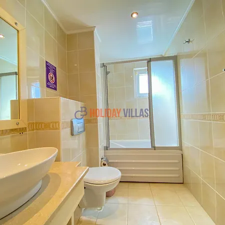 Gold 6 Villa