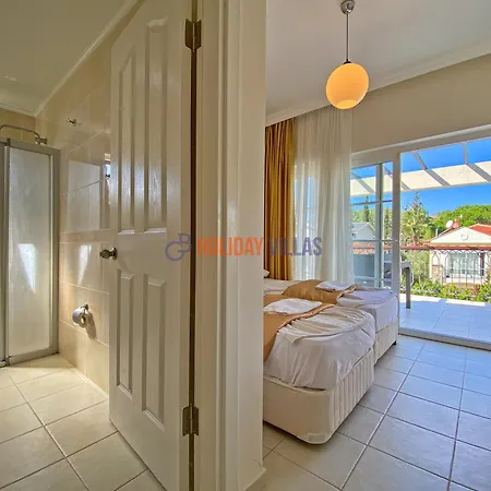 Gold 6 Villa