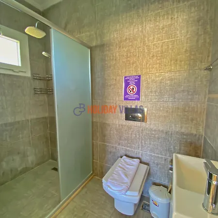 Villa Gold 6
