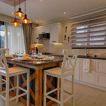 Gold 6 Villa