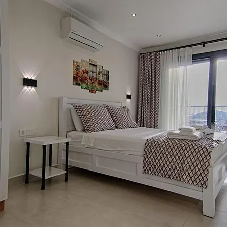 Villa Gold 6